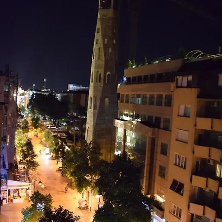 Regina's Central Street * スコピエ